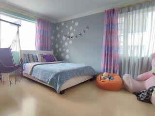 Foto 5 de ¡Vive en grande! Casa amplia de 4 habitaciones en Lomas de Monteserrín. Seguridad y confort total.