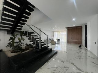 Foto 4 de JC- Venta de Casa de Lujo en Pance, Cali 🌟