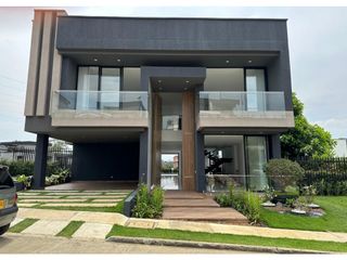 Foto 1 de JC - SE VENDE HERMOSA CASA EN PANCE