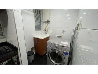 Foto 9 de Arriendo Apartaestudio Amoblado con Terraza en Santa Bárbara Bogotá
