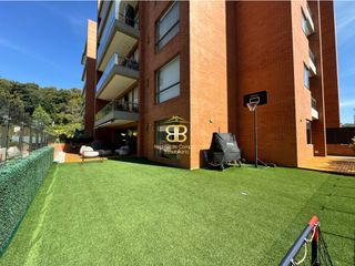 Foto 1 de SE VENDE MAGNFICO APARTAMENTO CON TERRAZA PRIVADA EN COLINA