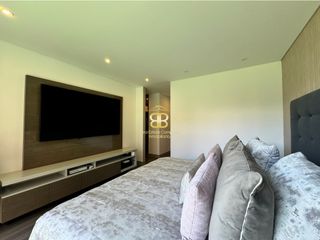 Foto 23 de SE VENDE MAGNFICO APARTAMENTO CON TERRAZA PRIVADA EN COLINA