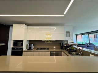 Foto 8 de SE VENDE MAGNFICO APARTAMENTO CON TERRAZA PRIVADA EN COLINA