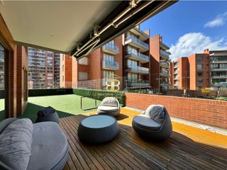 Foto 2 de SE VENDE MAGNFICO APARTAMENTO CON TERRAZA PRIVADA EN COLINA