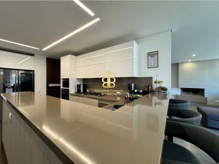 Foto 6 de SE VENDE MAGNFICO APARTAMENTO CON TERRAZA PRIVADA EN COLINA