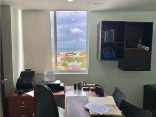 Foto 18 de ARRIENDO OFICINA DE 150M2 EN EL CENTRO HISTÓRICO