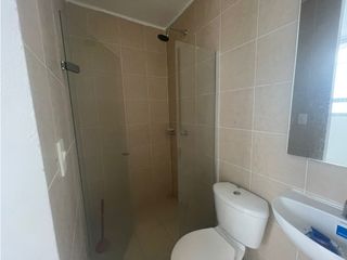 Foto 7 de Apartamento en arriendo en Miramar