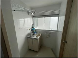 Foto 5 de Apartamento en arriendo en Miramar