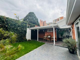 Foto 13 de ¡Vive el Lujo y la Comodidad en esta Espectacular Casa Esquinera en La Calleja!