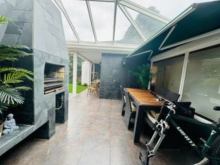 Foto 18 de ¡Vive el Lujo y la Comodidad en esta Espectacular Casa Esquinera en La Calleja!