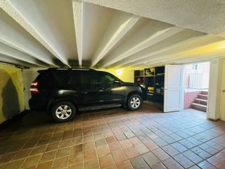 Foto 23 de ¡Vive el Lujo y la Comodidad en esta Espectacular Casa Esquinera en La Calleja!