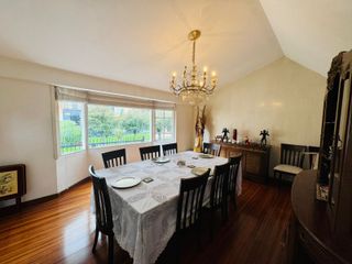 Foto 25 de ¡Vive el Lujo y la Comodidad en esta Espectacular Casa Esquinera en La Calleja!