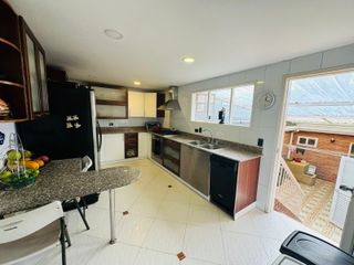 Foto 10 de ¡Vive el Lujo y la Comodidad en esta Espectacular Casa Esquinera en La Calleja!