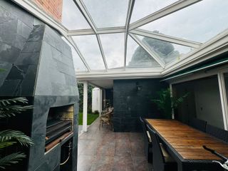 Foto 14 de ¡Vive el Lujo y la Comodidad en esta Espectacular Casa Esquinera en La Calleja!