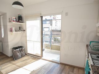 Foto 11 de Piso de 3 ambientes con excelente Luminosidad y con Terraza propia en el 7° piso con parrilla
