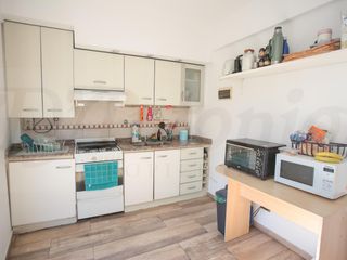 Foto 12 de Piso de 3 ambientes con excelente Luminosidad y con Terraza propia en el 7° piso con parrilla
