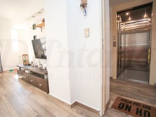 Foto 4 de Piso de 3 ambientes con excelente Luminosidad y con Terraza propia en el 7° piso con parrilla