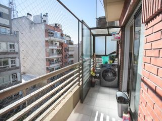 Foto 21 de Piso de 3 ambientes con excelente Luminosidad y con Terraza propia en el 7° piso con parrilla