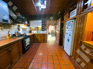 Foto 7 de Venta casa 4 dorm. Canal V Neuquen -
