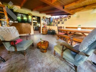 Foto 10 de Venta casa 4 dorm. Canal V Neuquen -