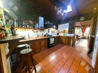 Foto 6 de Venta casa 4 dorm. Canal V Neuquen -