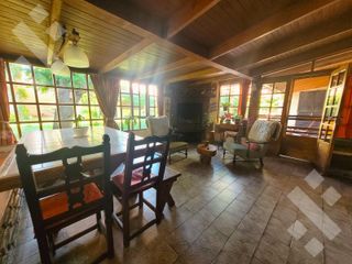 Foto 12 de Venta casa 4 dorm. Canal V Neuquen -
