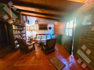 Foto 4 de Venta casa 4 dorm. Canal V Neuquen -