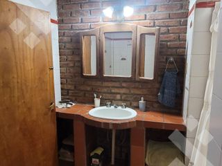 Foto 13 de Venta casa 4 dorm. Canal V Neuquen -