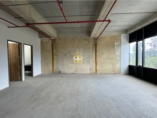 Foto 3 de SE VENDE MAGNIFICA OFICINA EN CHIA FRENTE A FONTANAR