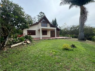 Foto 2 de CASA CAMPESTRE PARA LA RENTA
