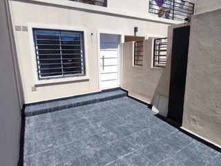 Foto 2 de Departamento en venta en Ramos Mejia Sur