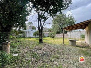 Foto 4 de Casa en venta de 1 dormitorio c/ cochera en Villa Allende Parque