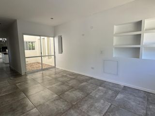 Foto 34 de Oportunidad, casa en la Pelegrina