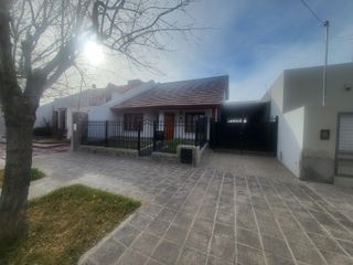 Foto 1 de Casa en  VENTA