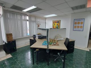 Foto 7 de Alquiler de oficina en edificio empresarial en Kennedy Norte