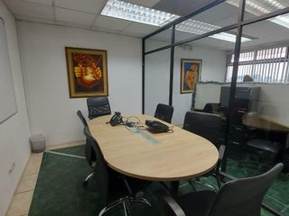 Foto 3 de Alquiler de oficina en edificio empresarial en Kennedy Norte