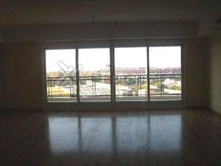 Foto 3 de Imponente piso en Chateau de 320m2