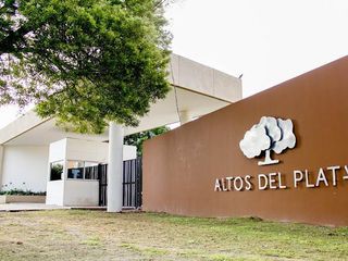 Foto 1 de Terreno en venta - 233Mts2 - Altos del Plata, La Plata