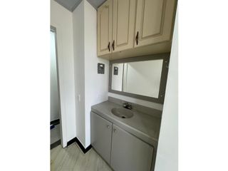 Foto 4 de EN VENTA CONSULTORIO, OFICINA O LOCAL MEDICO COMERCIAL EN FUNDADORES