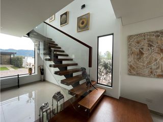 Foto 13 de Vendemos hermosa casa en chía
