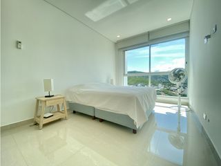 Foto 13 de ARRIENDO APARTAMENTO AMOBLADO PRIMERA LINEA DE PLAYA - RODADERO SUR