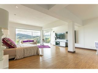 Foto 7 de Casa Amoblada en alquiler Medellin, las Palmas.