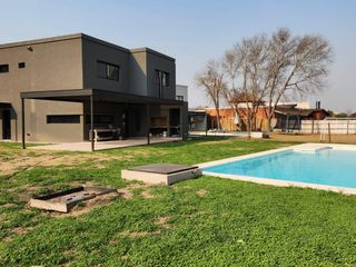 Foto 3 de Casa en  venta  barrio San Matias Escobar