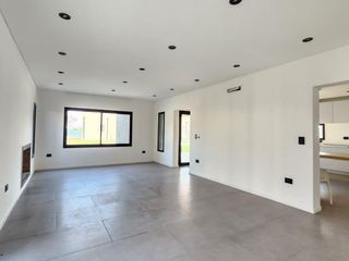 Foto 8 de Casa en  venta  barrio San Matias Escobar