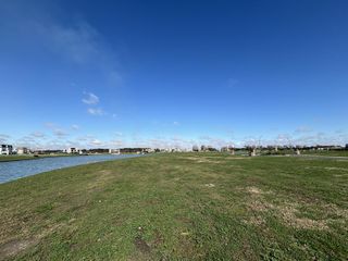 Foto 5 de Lote a la Laguna en Los Puentes - Nordelta