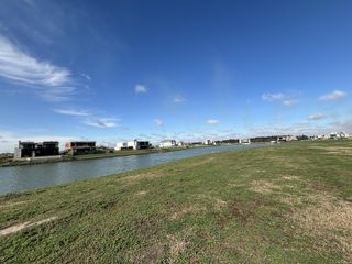 Foto 13 de Lote a la Laguna en Los Puentes - Nordelta