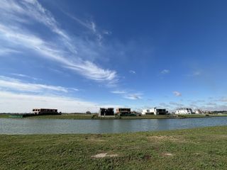 Foto 10 de Lote a la Laguna en Los Puentes - Nordelta