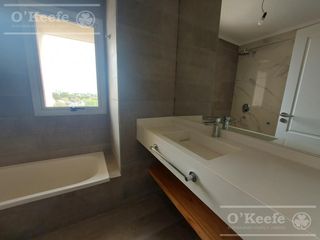 Foto 17 de Exclusivo Departamento 5 Amb   3 cocheras  Premium en Bernal - Klover Plaza.