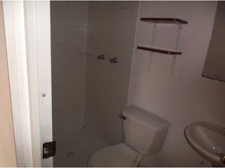 Foto 12 de SE VENDE APARTAMENTO  EN SECTOR DE ZARZAMORA CERCA DE ALAMOS NORTE