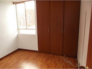 Foto 9 de SE VENDE APARTAMENTO  EN SECTOR DE ZARZAMORA CERCA DE ALAMOS NORTE